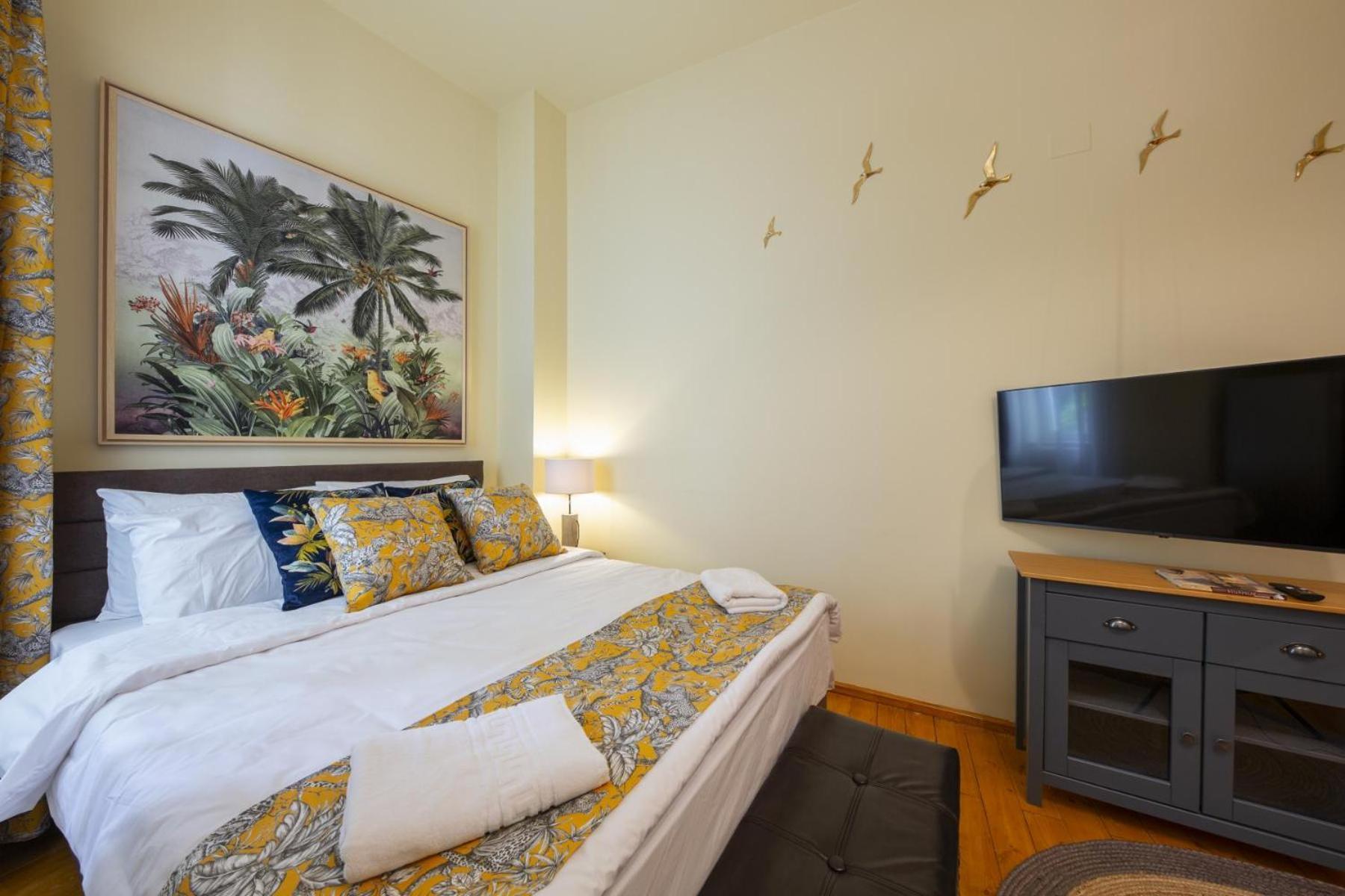 Rainforest Studio Downtown By Pretty Apartments Boekarest Buitenkant foto